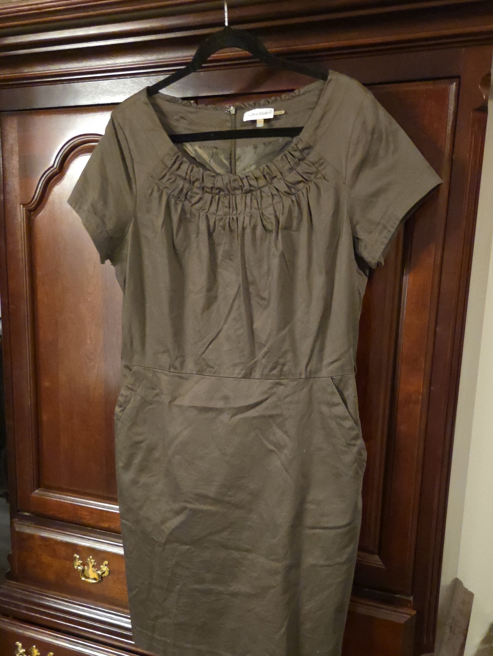 Calvin Klein Olive Short-Sleeve Scoop Neck Sheath Dress